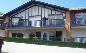 Apto en Hendaia con piscina comunitaria de temporada
